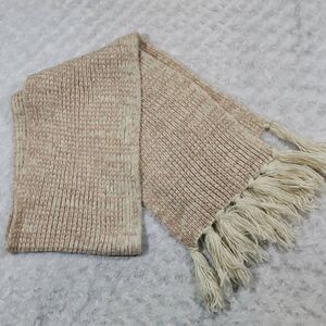 Vince Camuto Marled Shine Muffler Tasseled Scarf in Oatmeal Pink